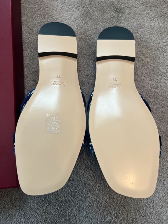 Gucci Denim Logo Slide Sandals in Light Blue and Navy - Picture 10 of 16